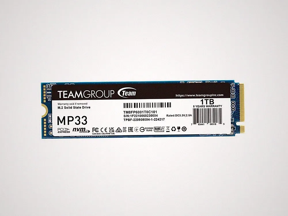 Team Group MP33 M.2 2280 1TB PCIe 3.0 x4 with NVMe 1.3 3D NAND Internal Solid