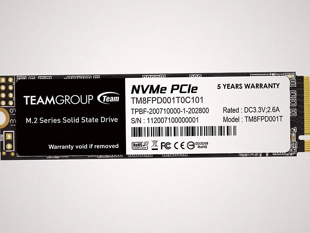Team Group TM8FPD001T0C101 1TB M.2 2280 SSD PCIe NVMe Blue/Black